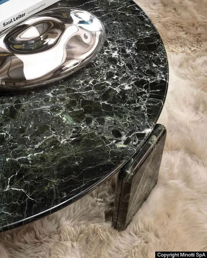 Журнальный столик Drake, дизайн Minotti
