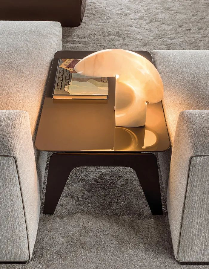 Журнальный столик Kirk, дизайн Minotti