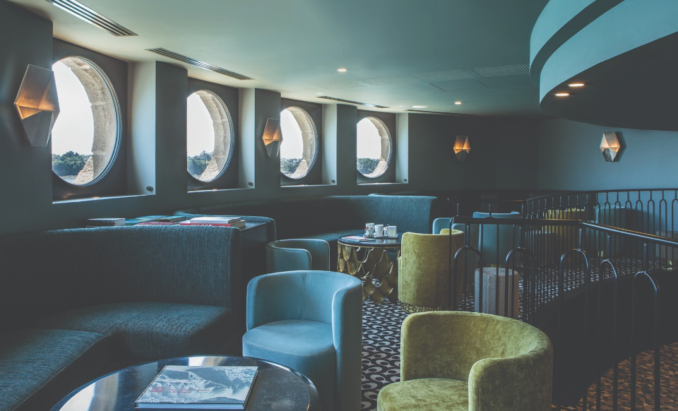 Журнальный столик KOI от BRABBU, дизайн Boca do Lobo