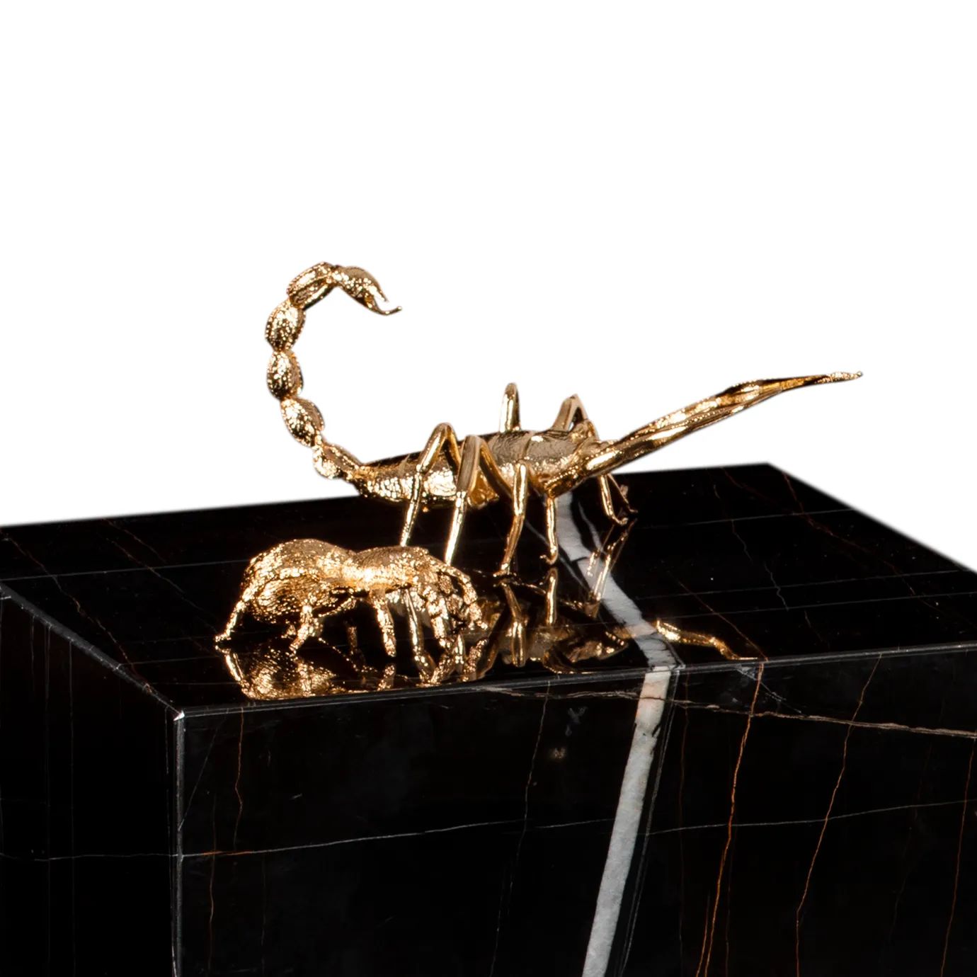 Журнальный столик Metamorphosis от KOKET, дизайн Boca do Lobo