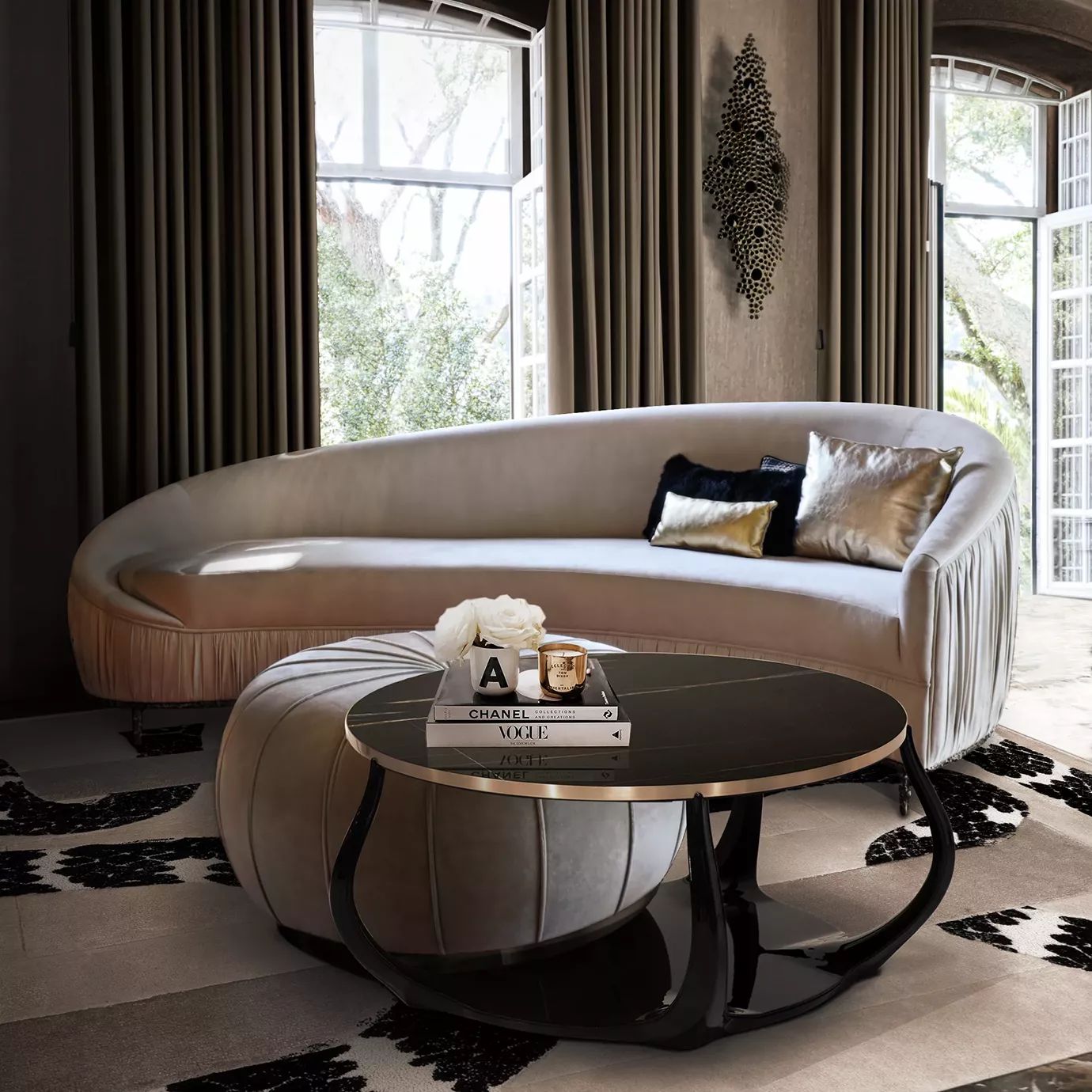 Журнальный столик Sahara Noir от KOKET, дизайн Boca do Lobo