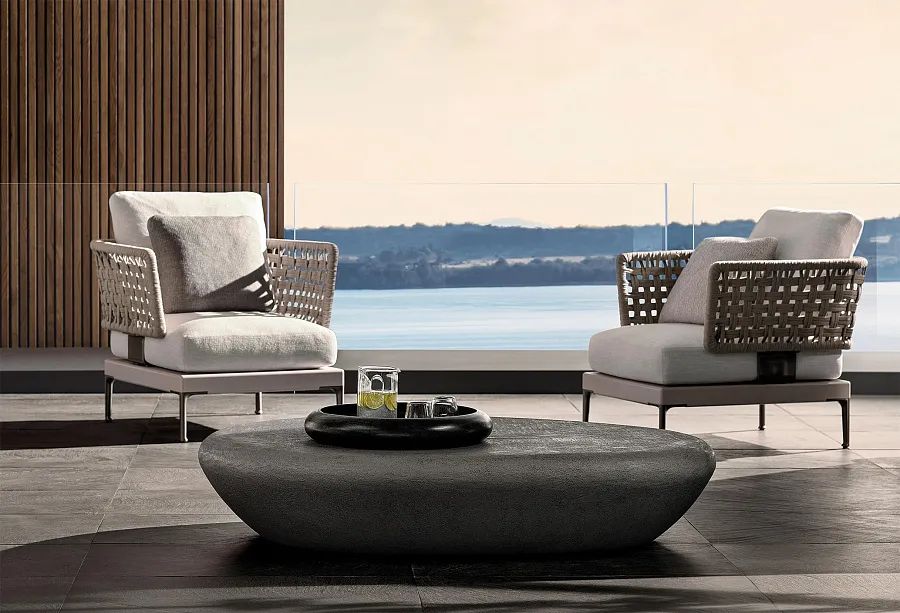 Журнальный столик Stony, дизайн Minotti