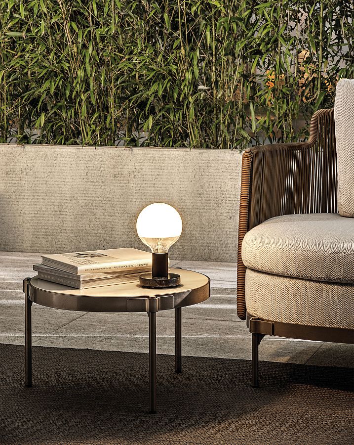 Журнальный столик Tape Cord Outdoor, дизайн Minotti