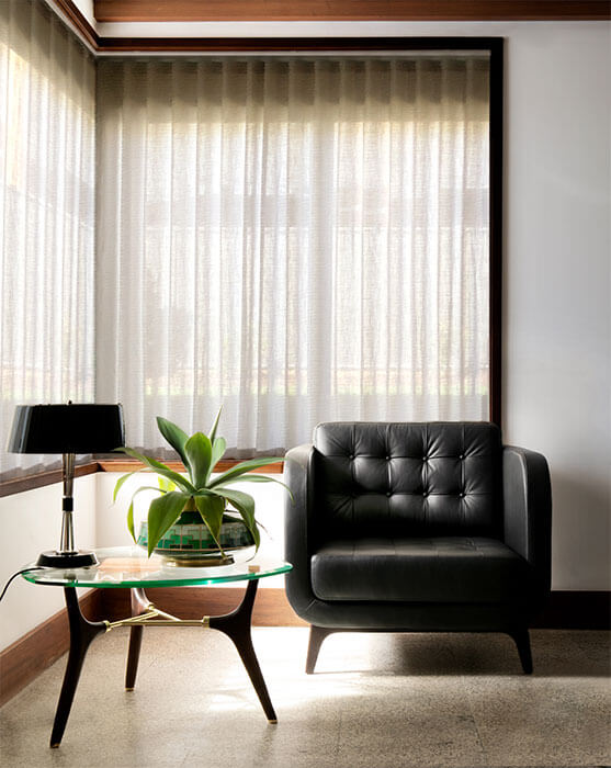 Журнальный столик Taylor от ESSENTIAL HOME, дизайн Boca do Lobo