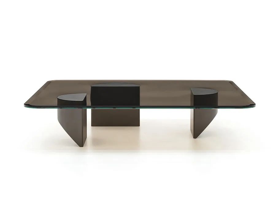 Журнальный столик Wedge, дизайн Minotti